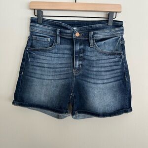 KanCan Dark Blue Jean Shorts Curvy Size 28, 4 in inseam High‎ Waist
